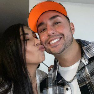 Meet your Posher, Dennis